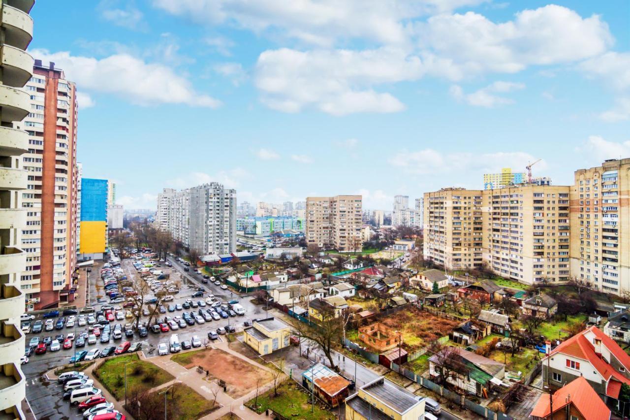 Квартира В Мега Сити Kiev Exterior foto